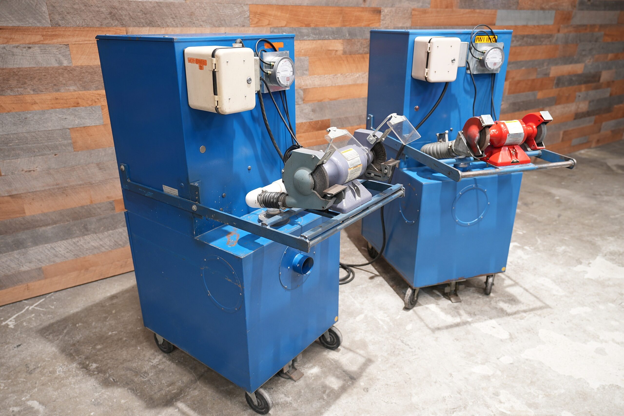 Donaldson Torit VS 550 Dust Collector W/Built in 1/3 hp Baldor Grinder ...